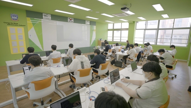 (주)엘리스그룹 기업 속 사진